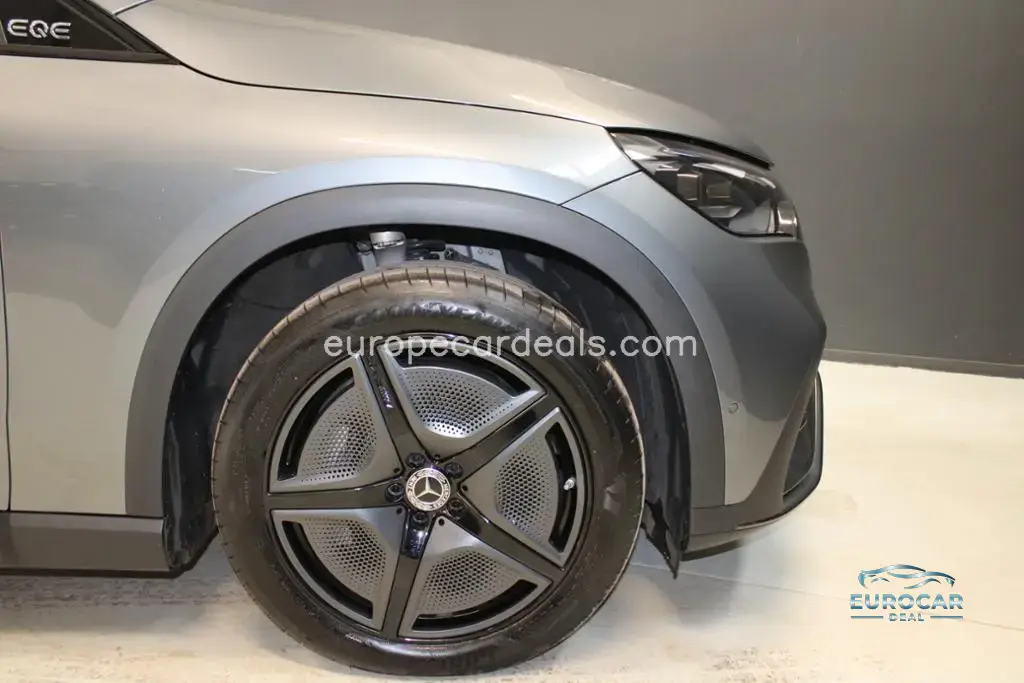 Mercedes-Benz EQE SUV
