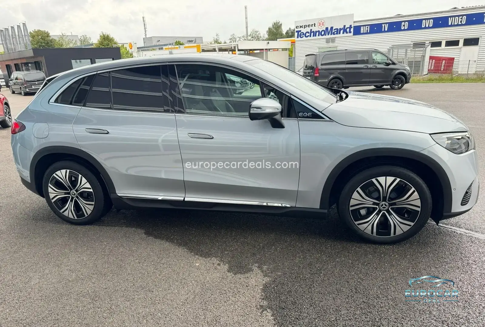 Mercedes-Benz EQE SUV