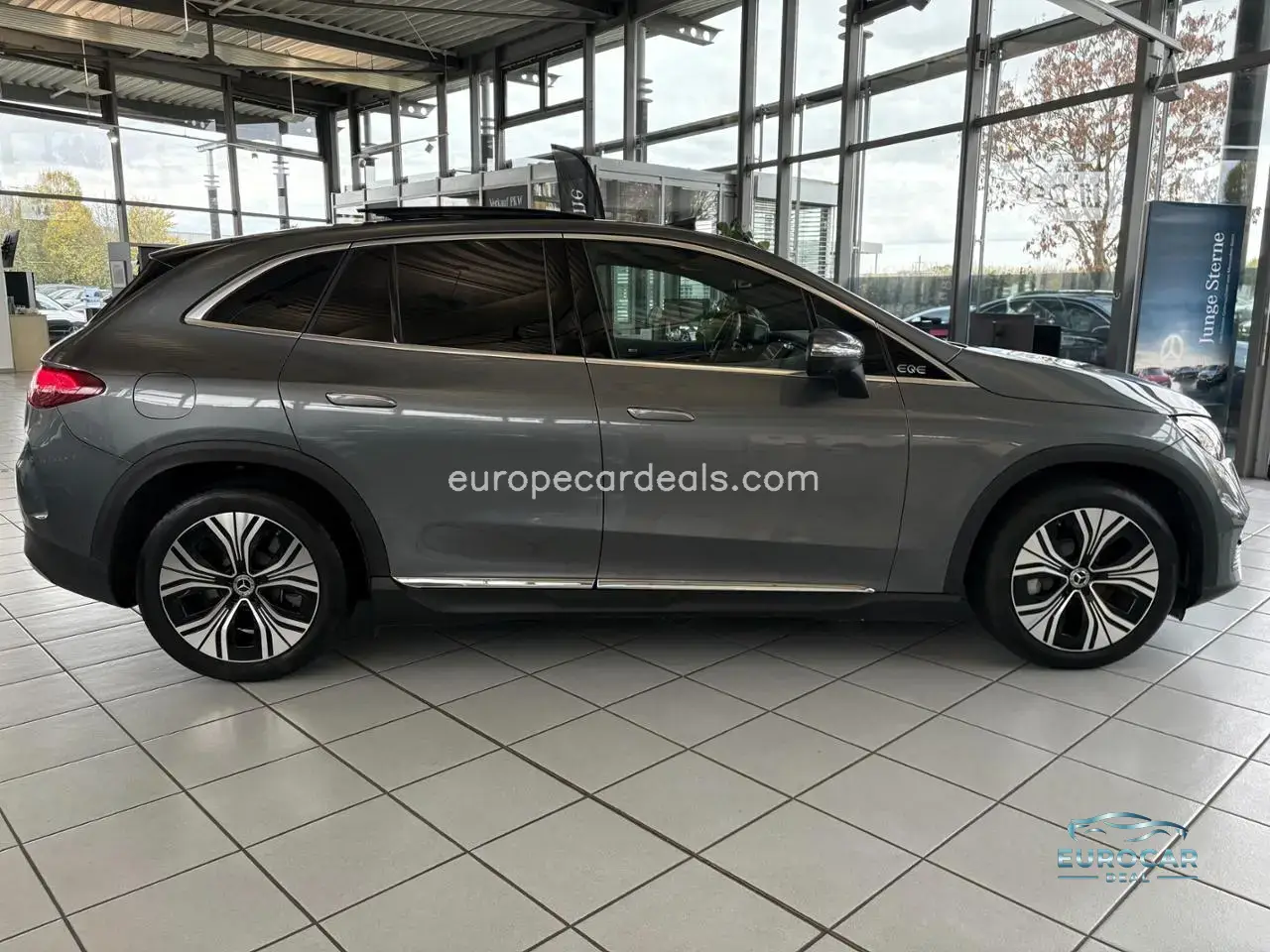 Mercedes-Benz EQE SUV
