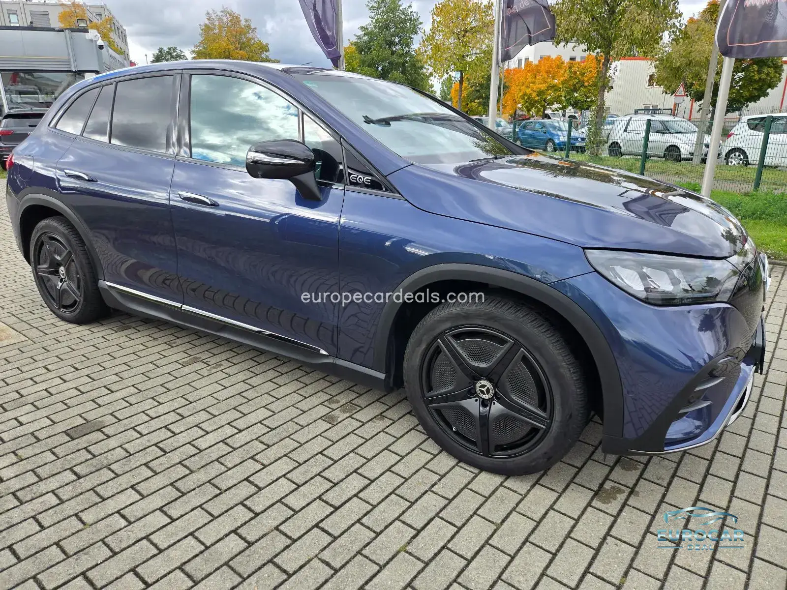 Mercedes-Benz EQE SUV