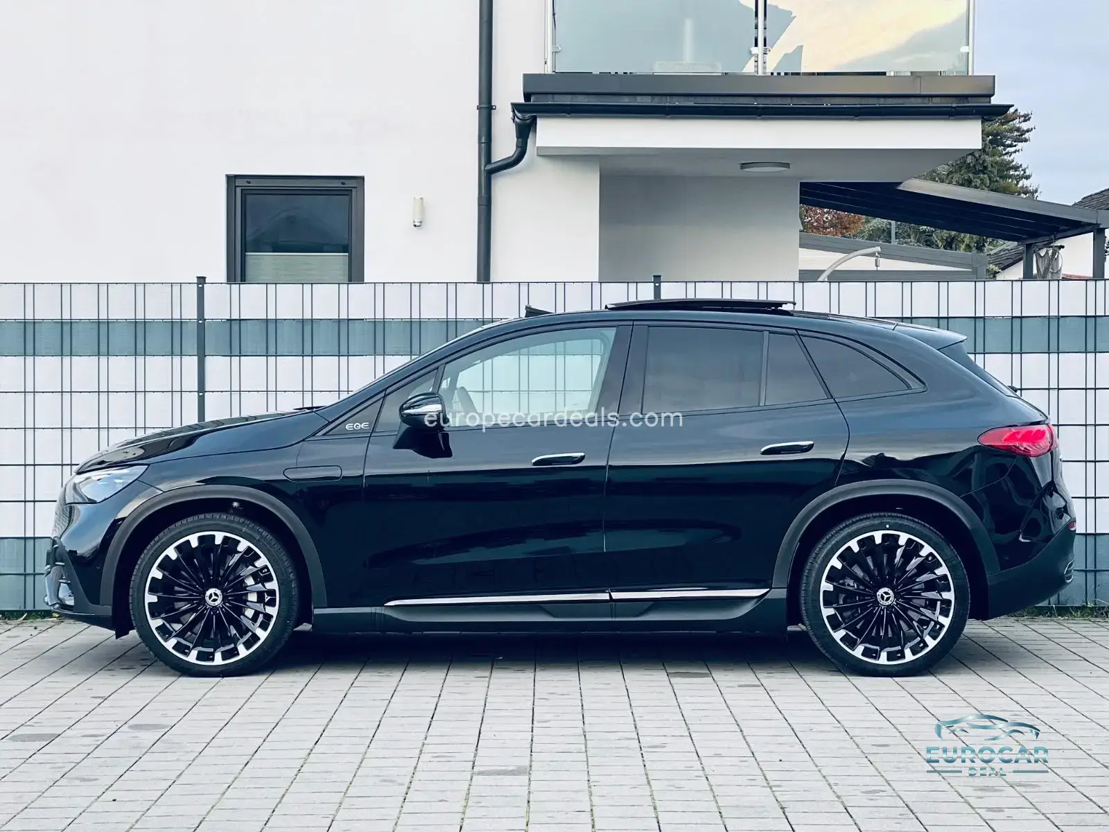 Mercedes-Benz EQE SUV