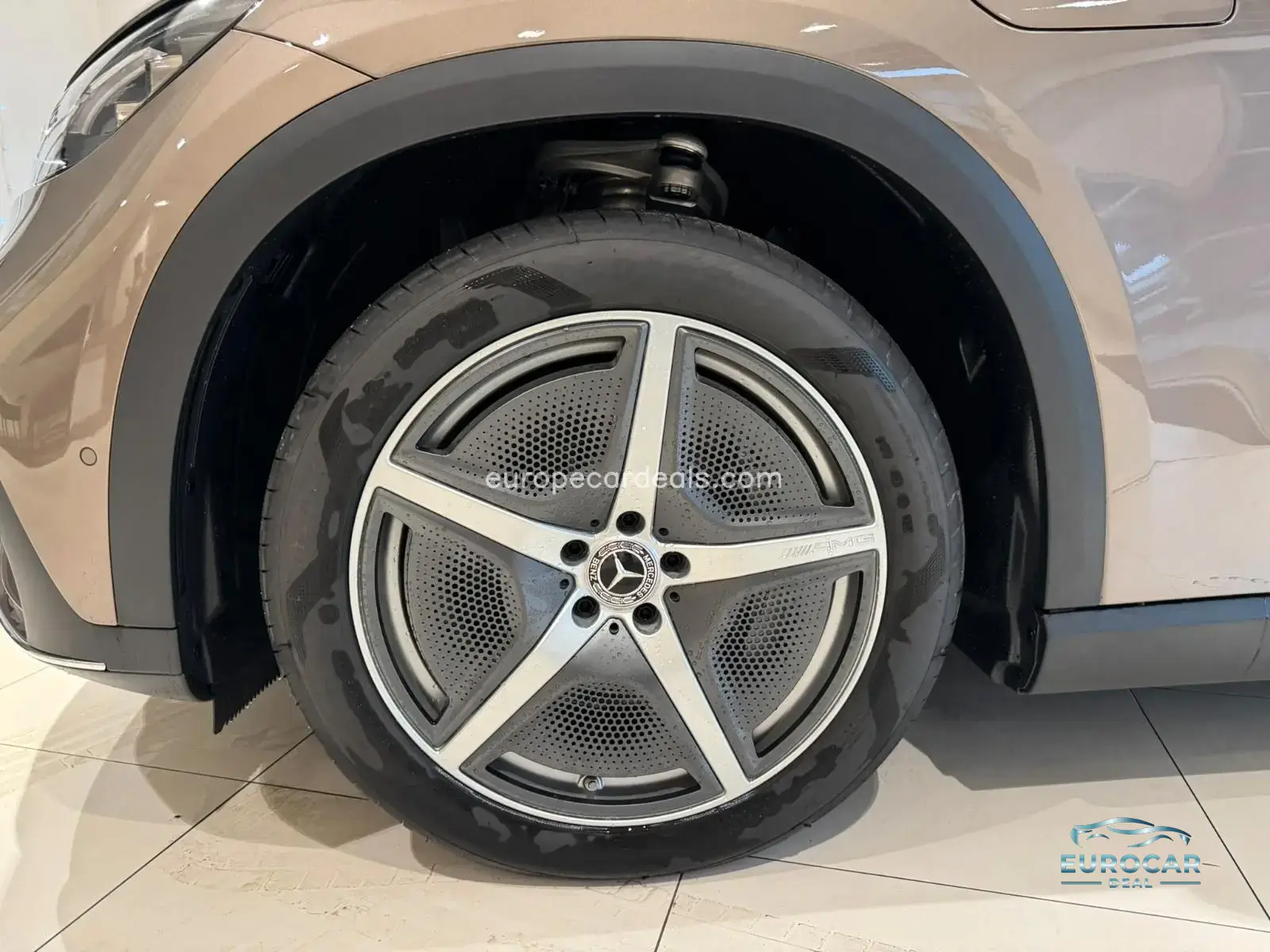 Mercedes-Benz EQE SUV