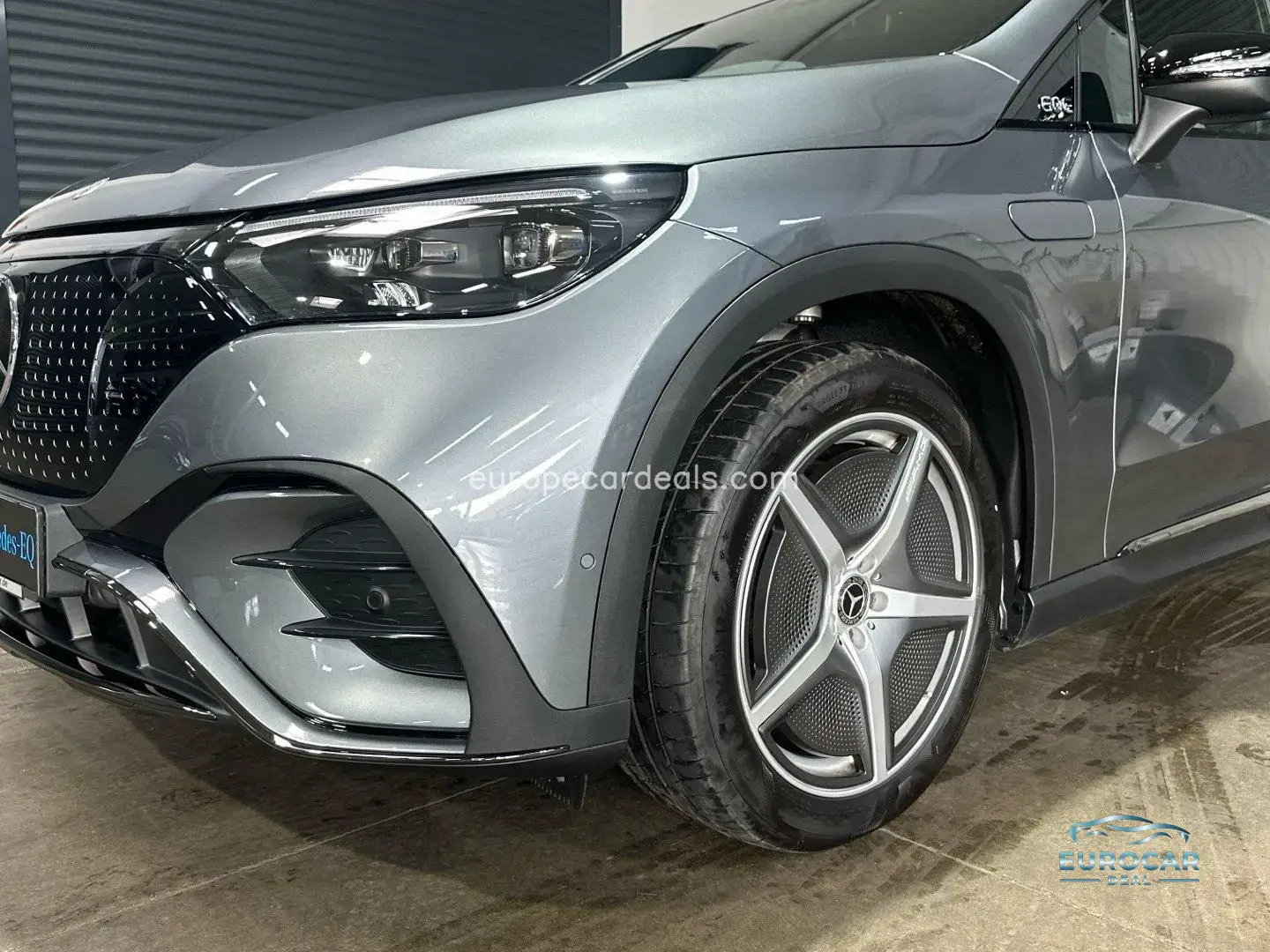 Mercedes-Benz EQE SUV