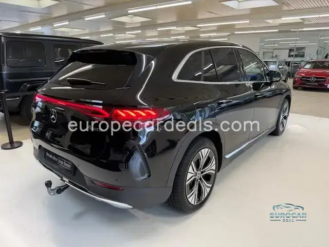 Mercedes-Benz EQE SUV