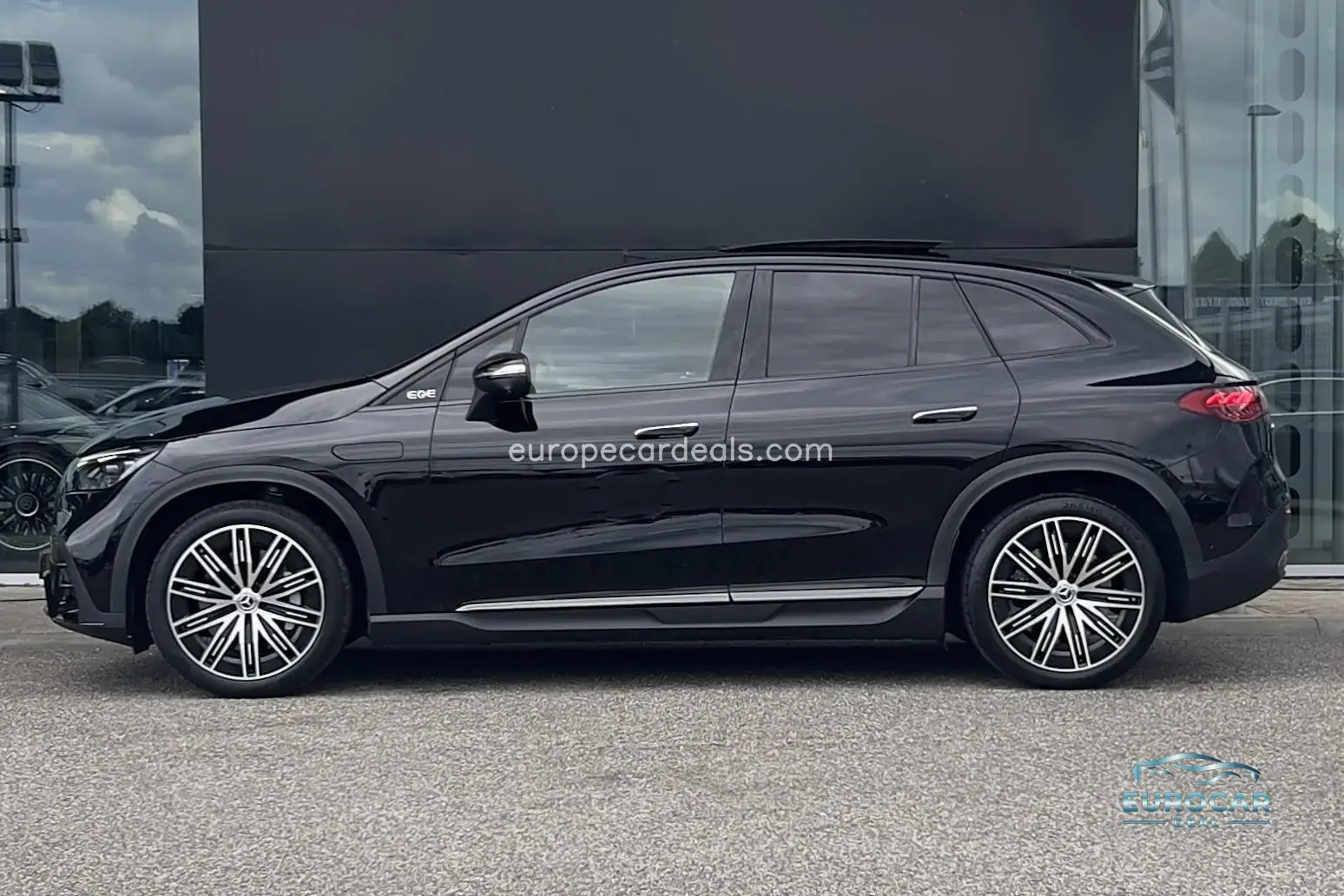 Mercedes-Benz EQE SUV
