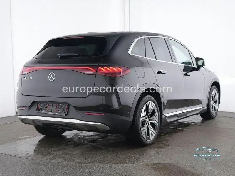 Mercedes-Benz EQE SUV