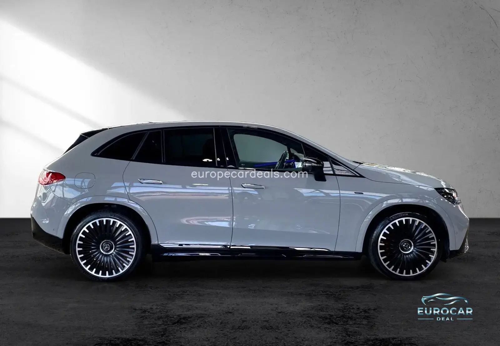 Mercedes-Benz EQE SUV