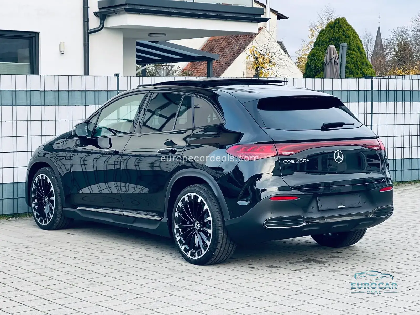 Mercedes-Benz EQE SUV