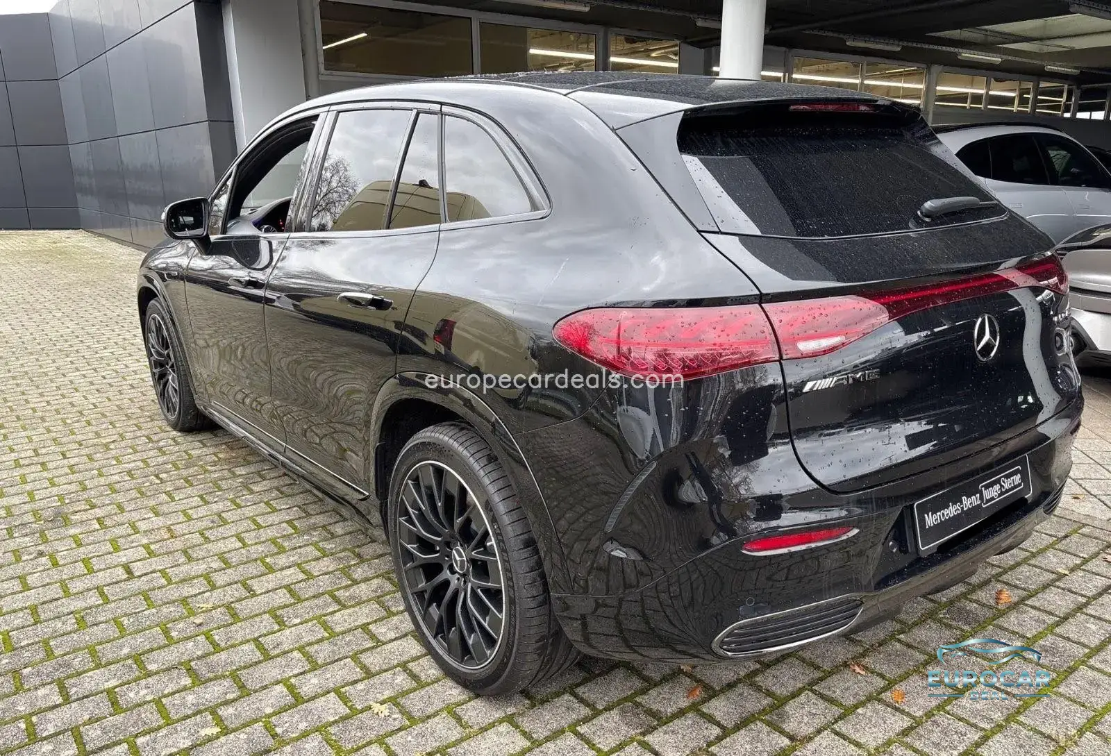 Mercedes-Benz EQE SUV
