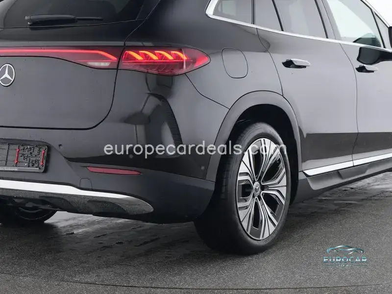 Mercedes-Benz EQE SUV
