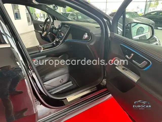 Mercedes-Benz EQE SUV