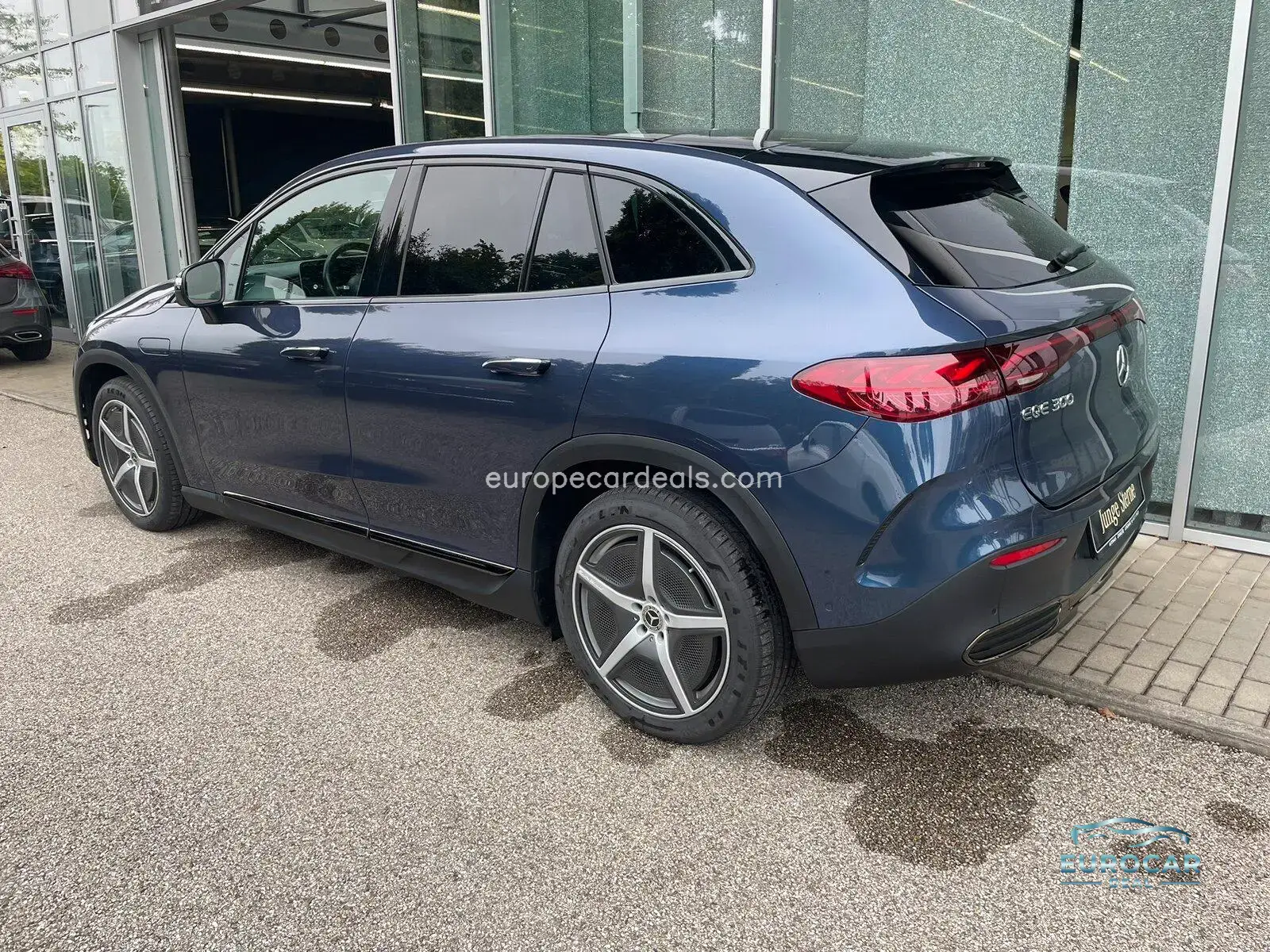 Mercedes-Benz EQE SUV