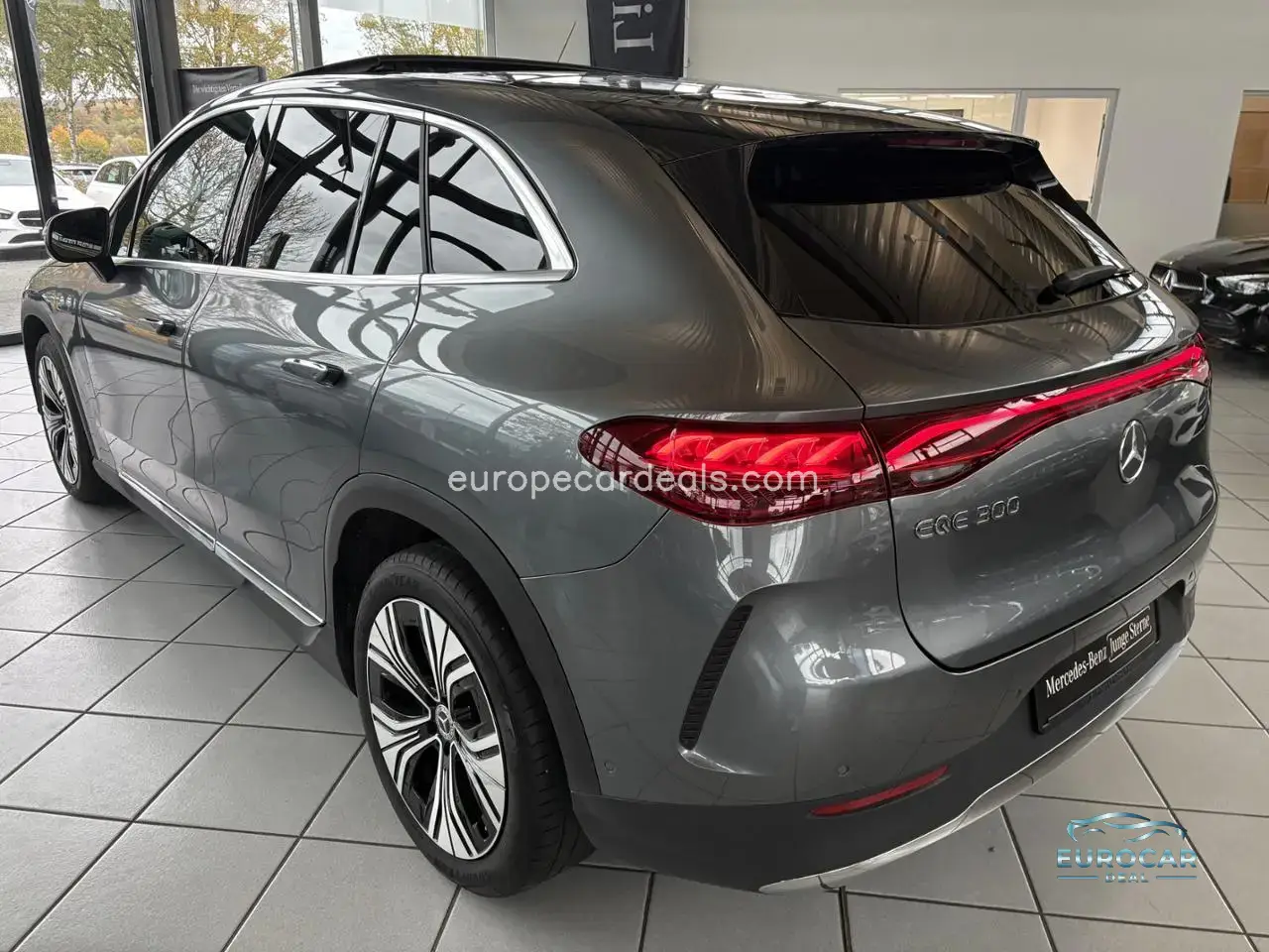 Mercedes-Benz EQE SUV