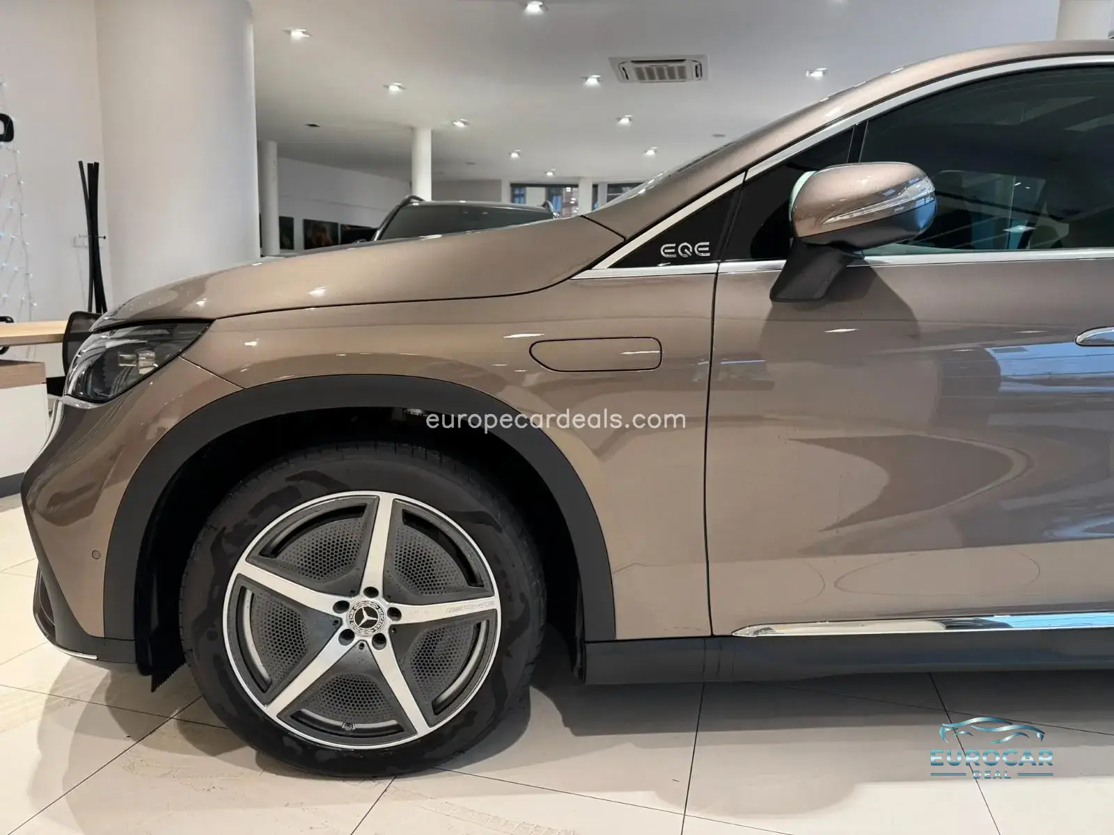 Mercedes-Benz EQE SUV