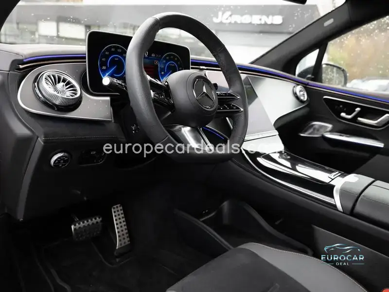 Mercedes-Benz EQE SUV