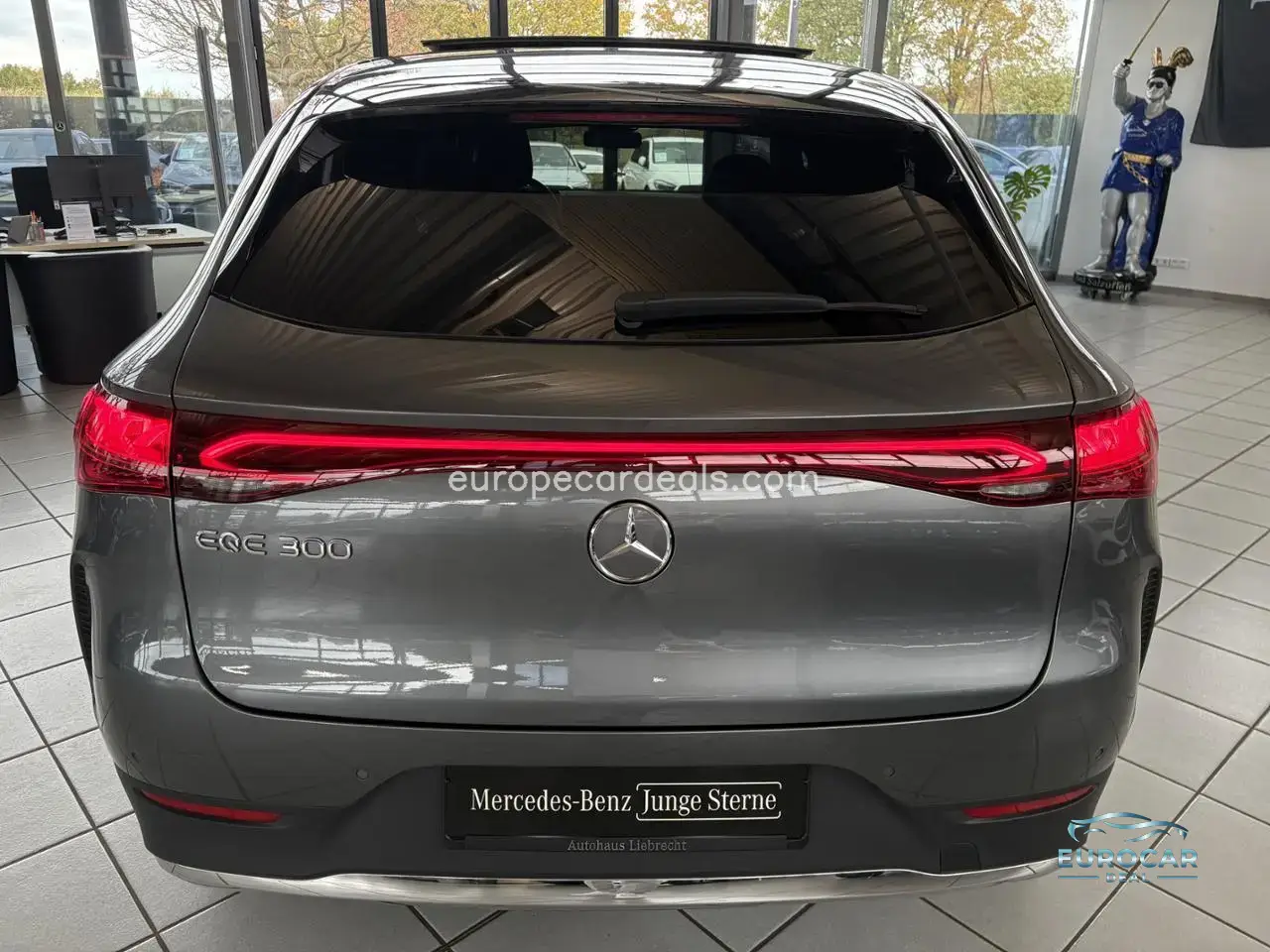 Mercedes-Benz EQE SUV