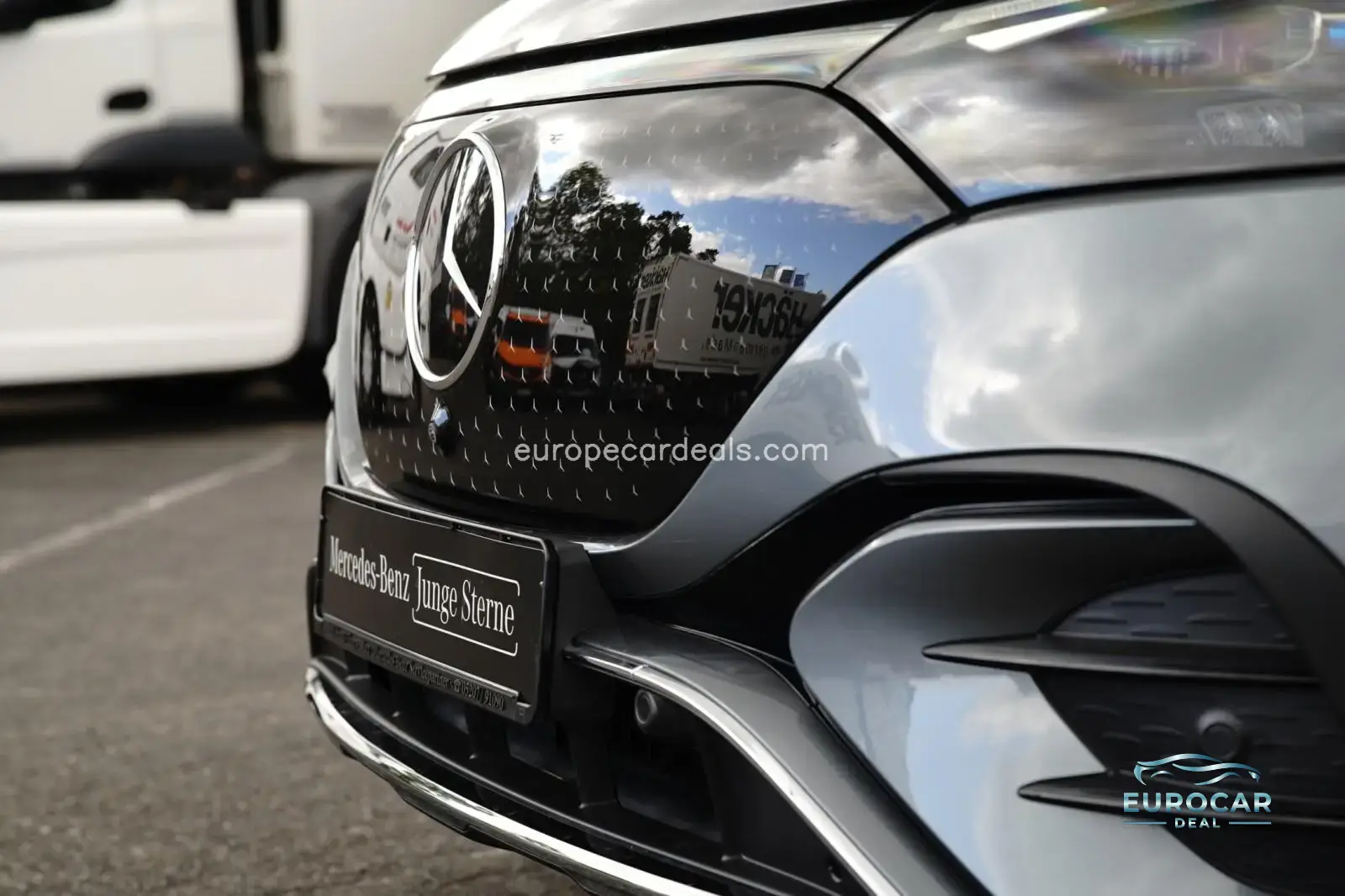 Mercedes-Benz EQE SUV