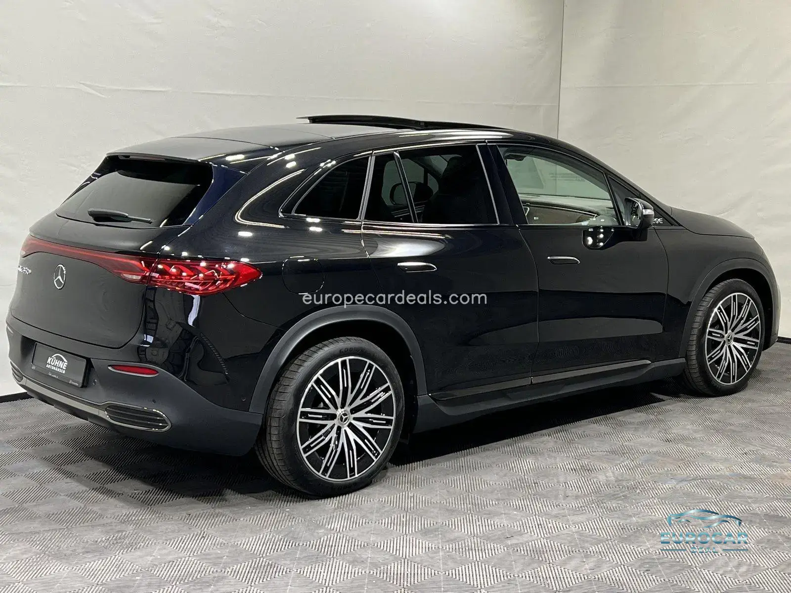 Mercedes-Benz EQE SUV