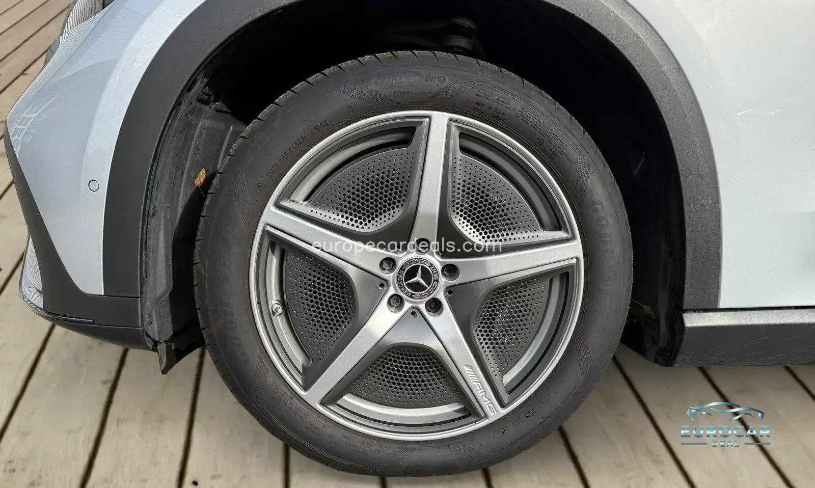 Mercedes-Benz EQE SUV