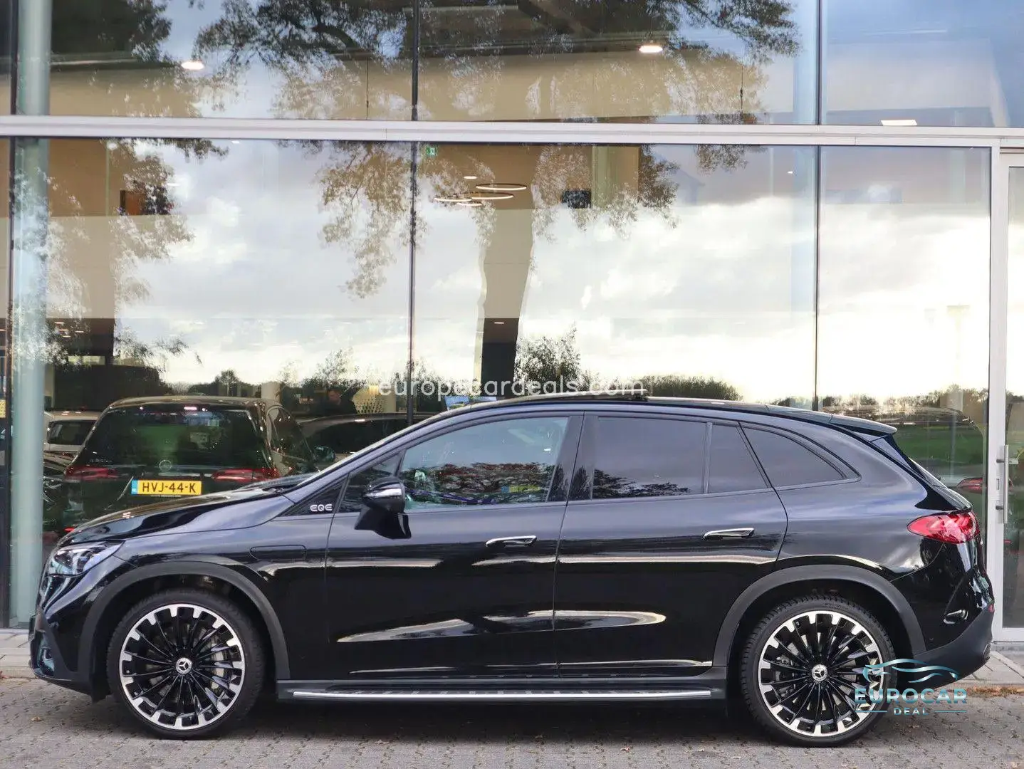 Mercedes-Benz EQE SUV