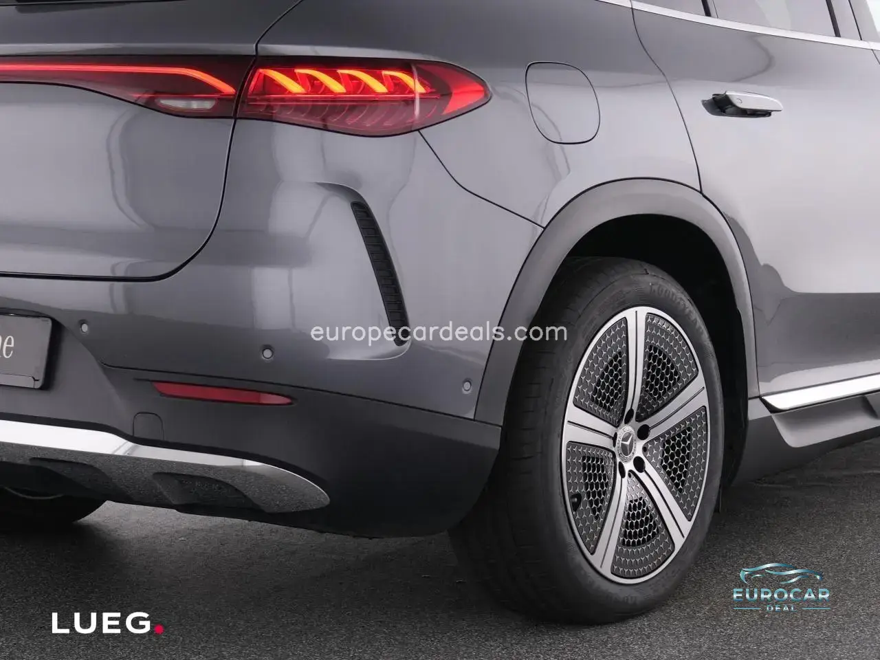 Mercedes-Benz EQE SUV