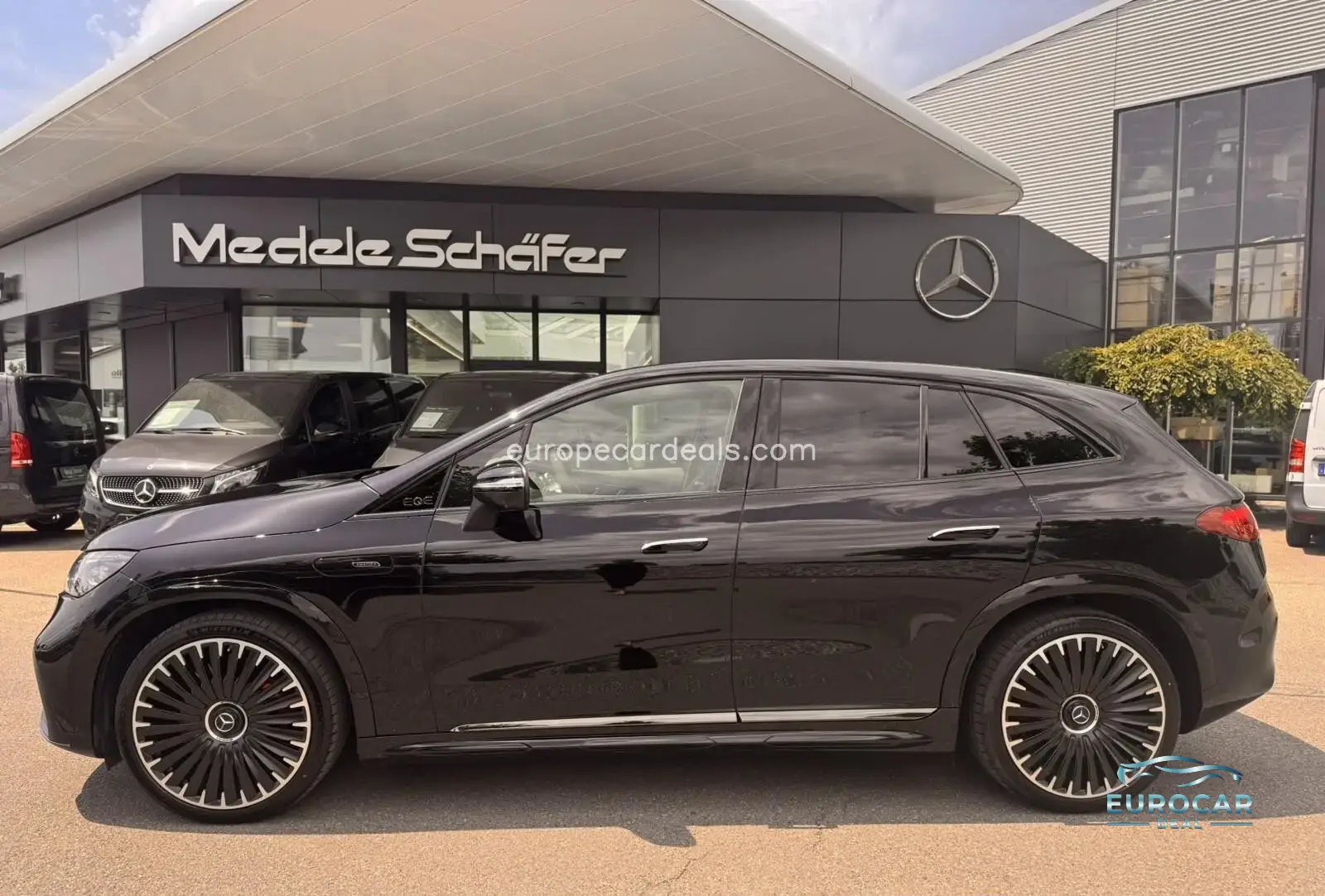 Mercedes-Benz EQE SUV