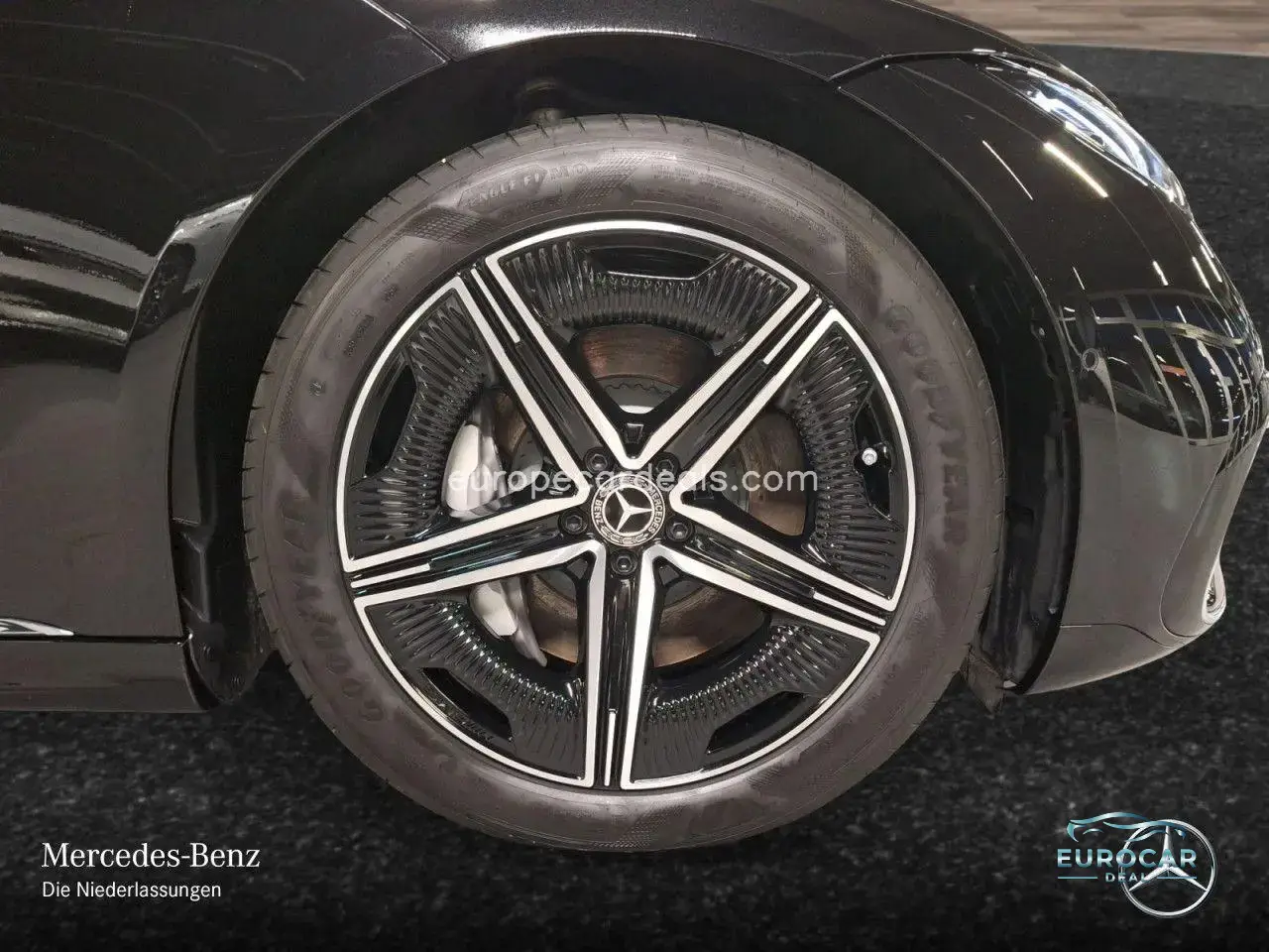 Mercedes-Benz EQS
