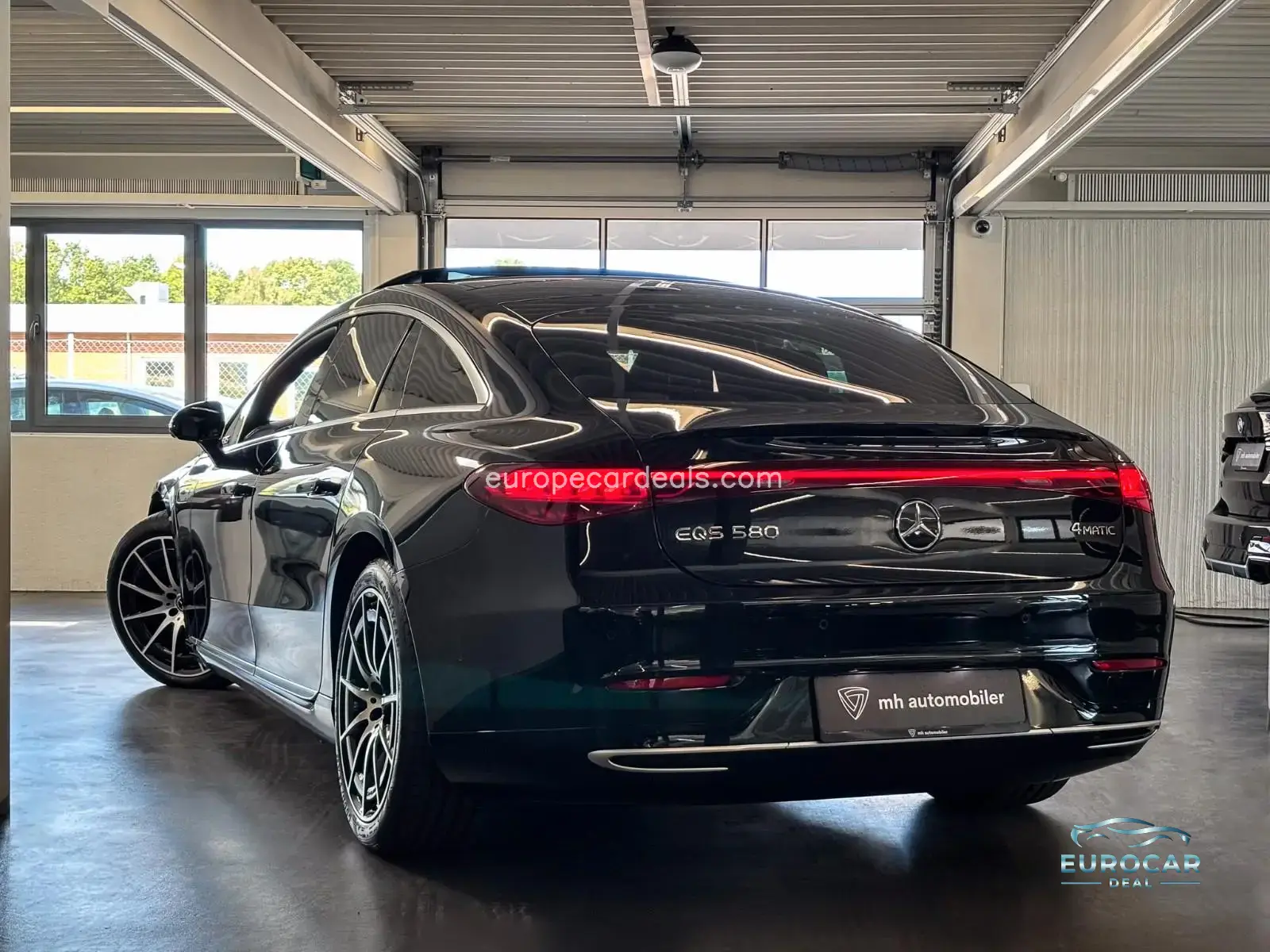 Mercedes-Benz EQS