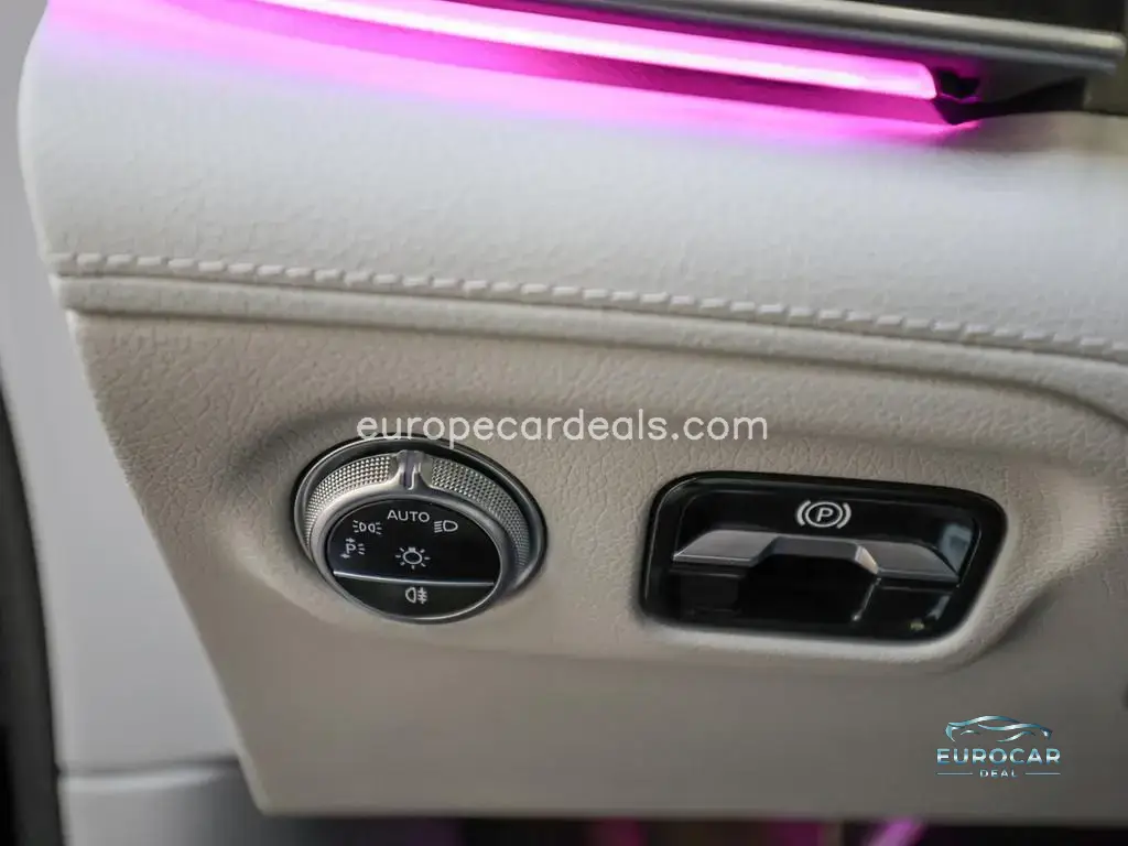 Mercedes-Benz EQS