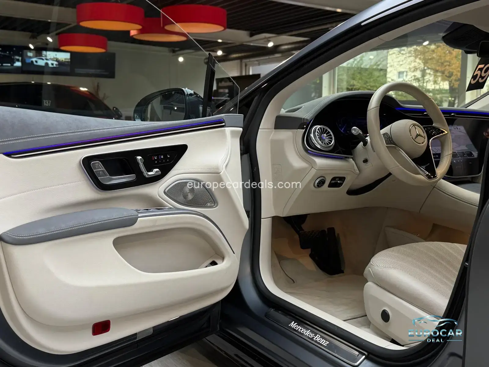 Mercedes-Benz EQS