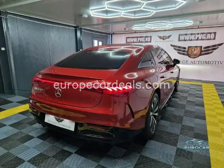 Mercedes-Benz EQS