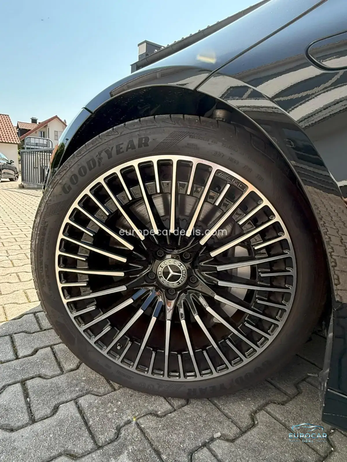 Mercedes-Benz EQS