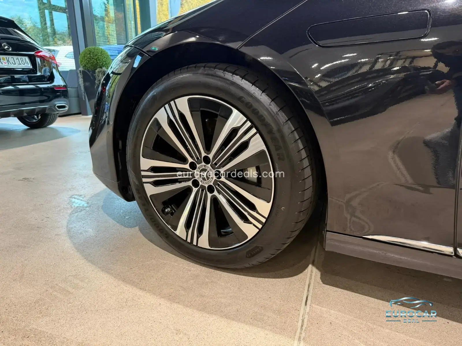 Mercedes-Benz EQS