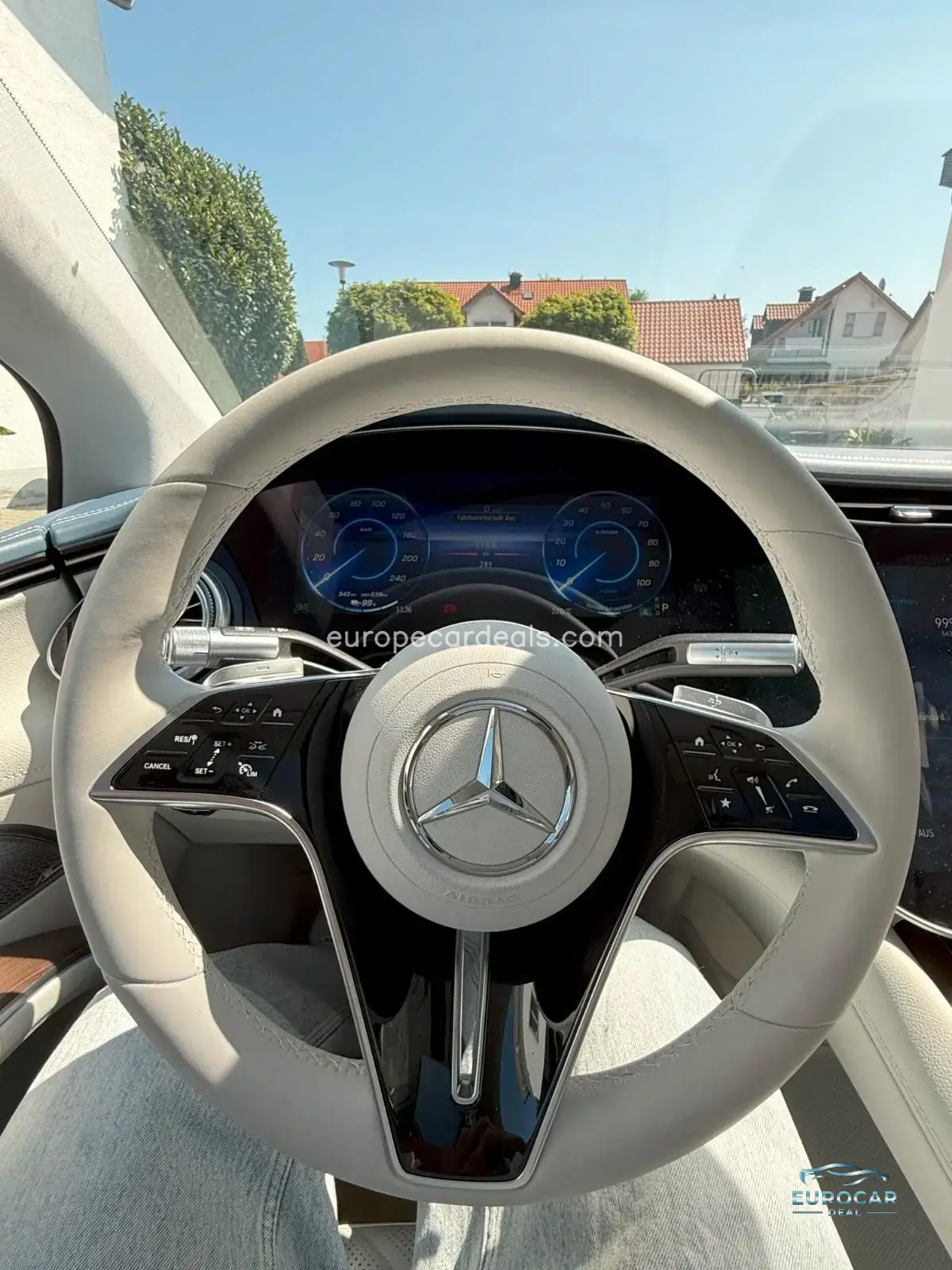 Mercedes-Benz EQS