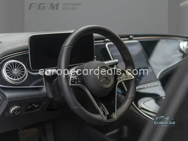 Mercedes-Benz EQS
