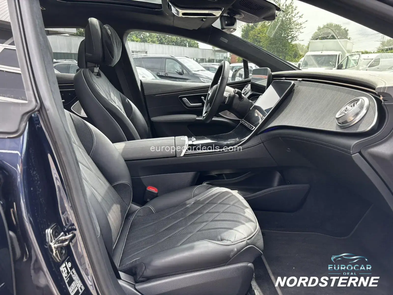 Mercedes-Benz EQS