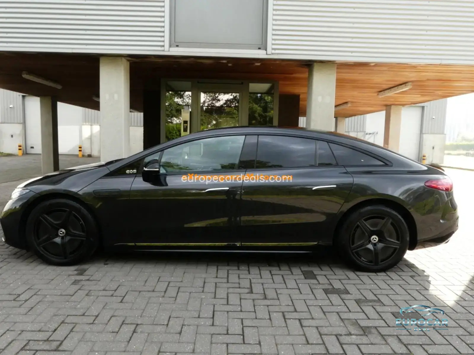 Mercedes-Benz EQS