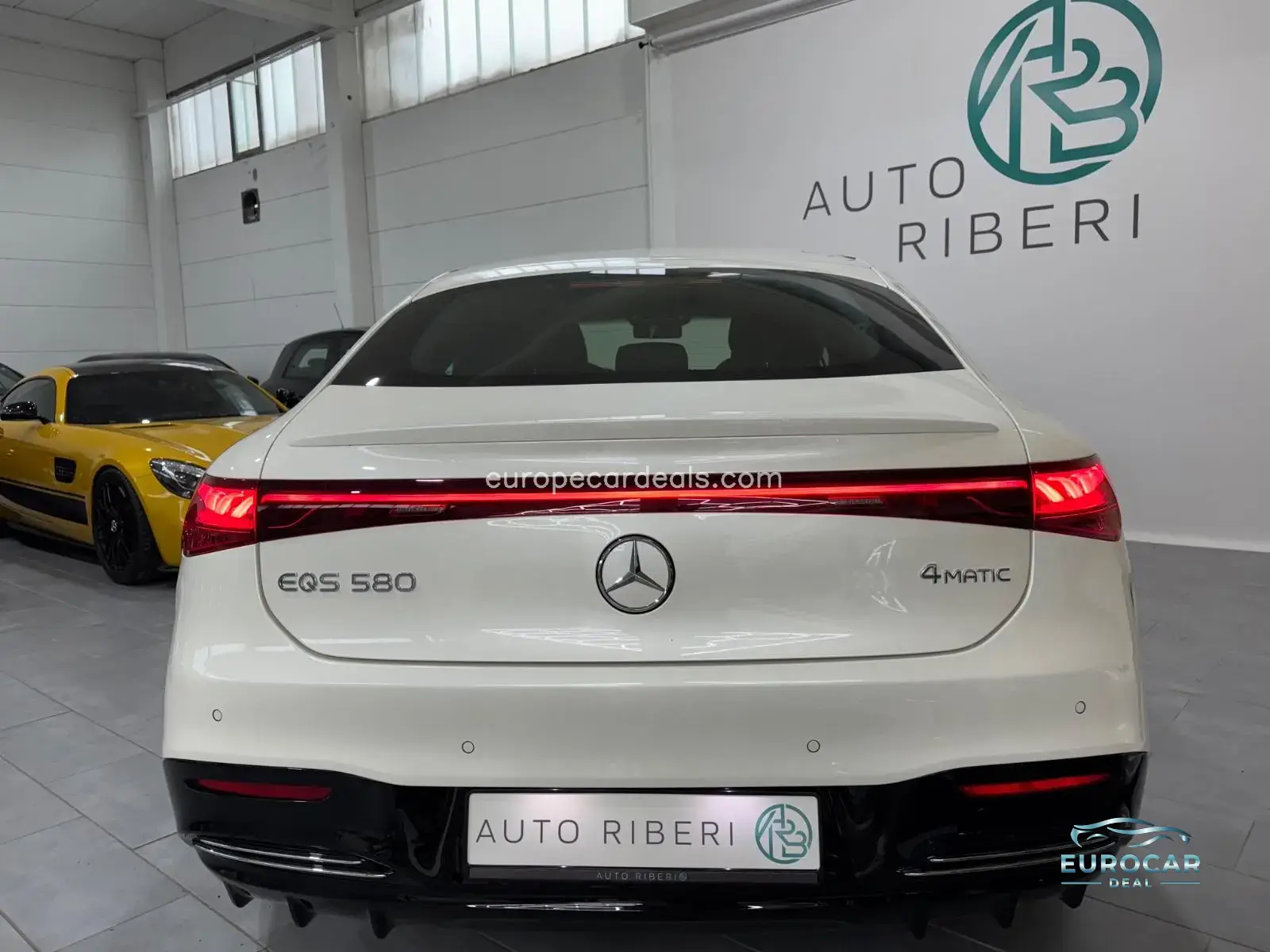 Mercedes-Benz EQS