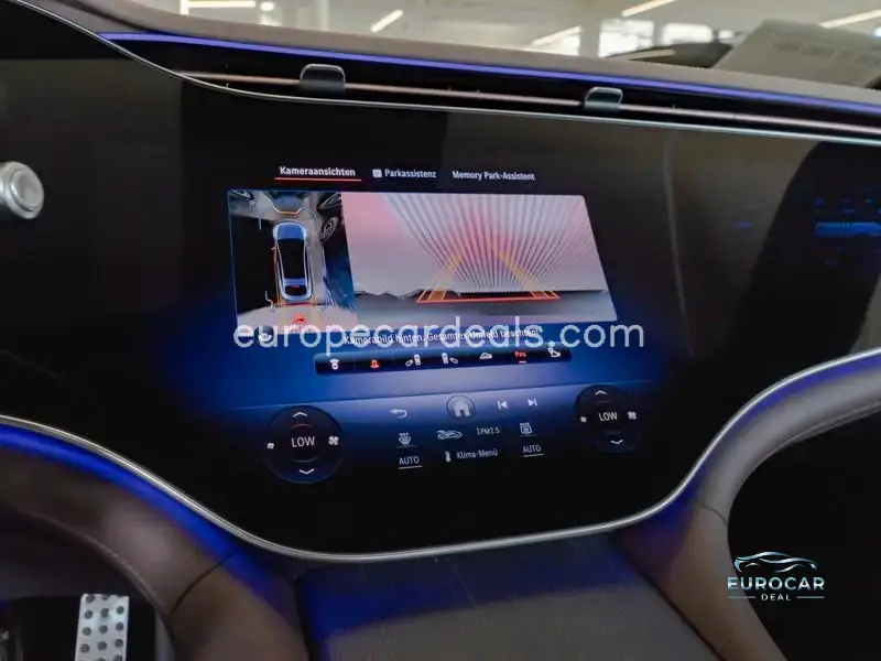 Mercedes-Benz EQS