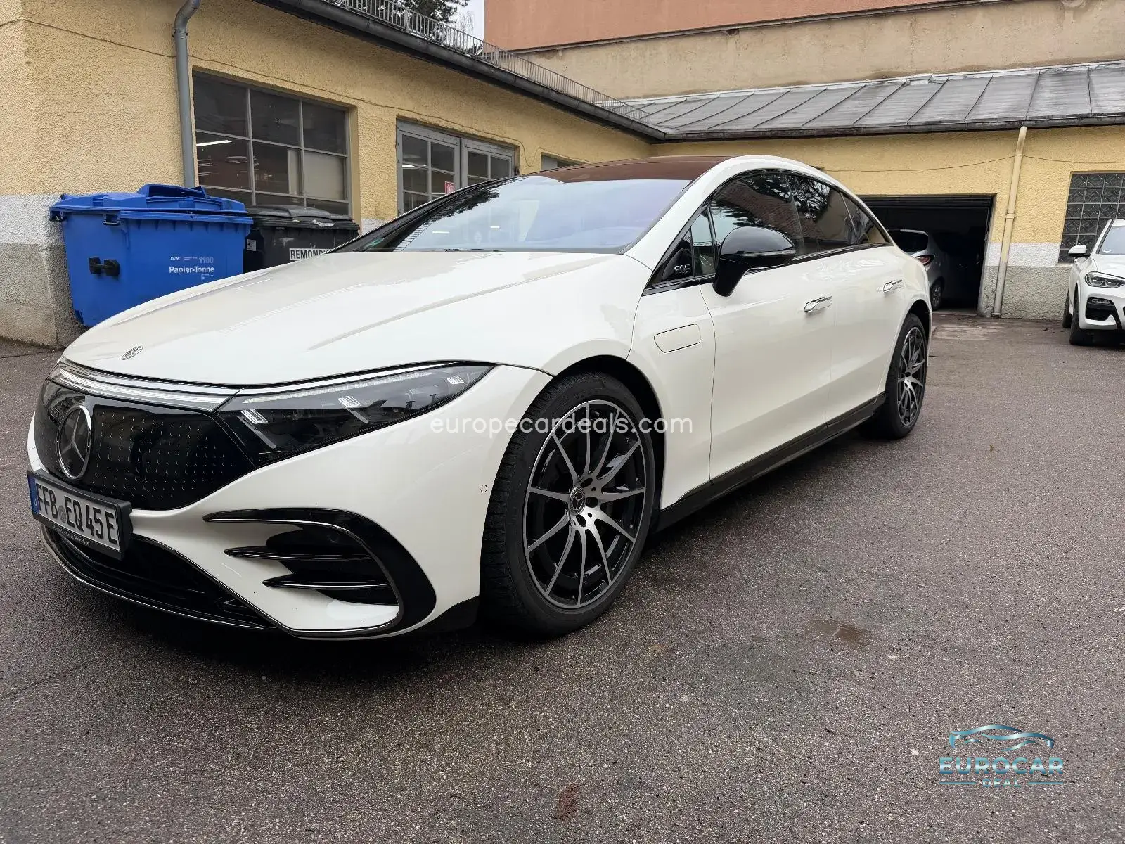 Mercedes-Benz EQS