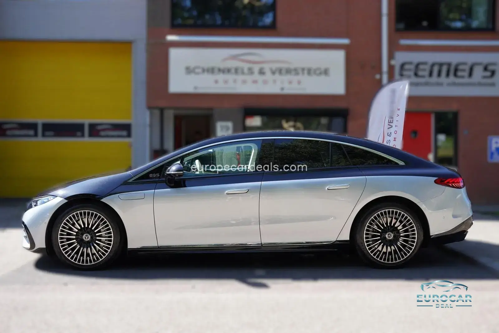 Mercedes-Benz EQS