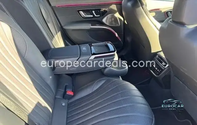 Mercedes-Benz EQS