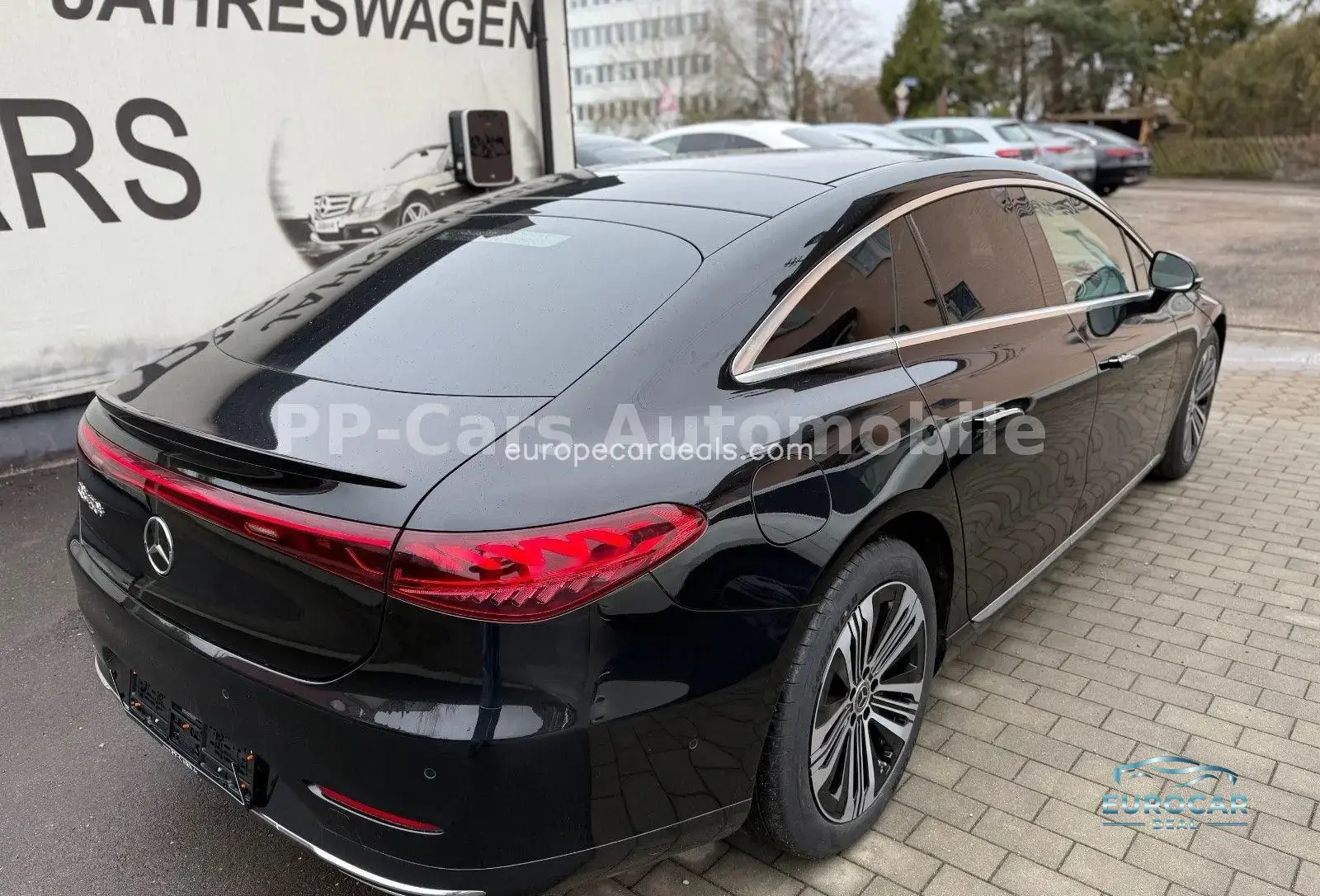Mercedes-Benz EQS