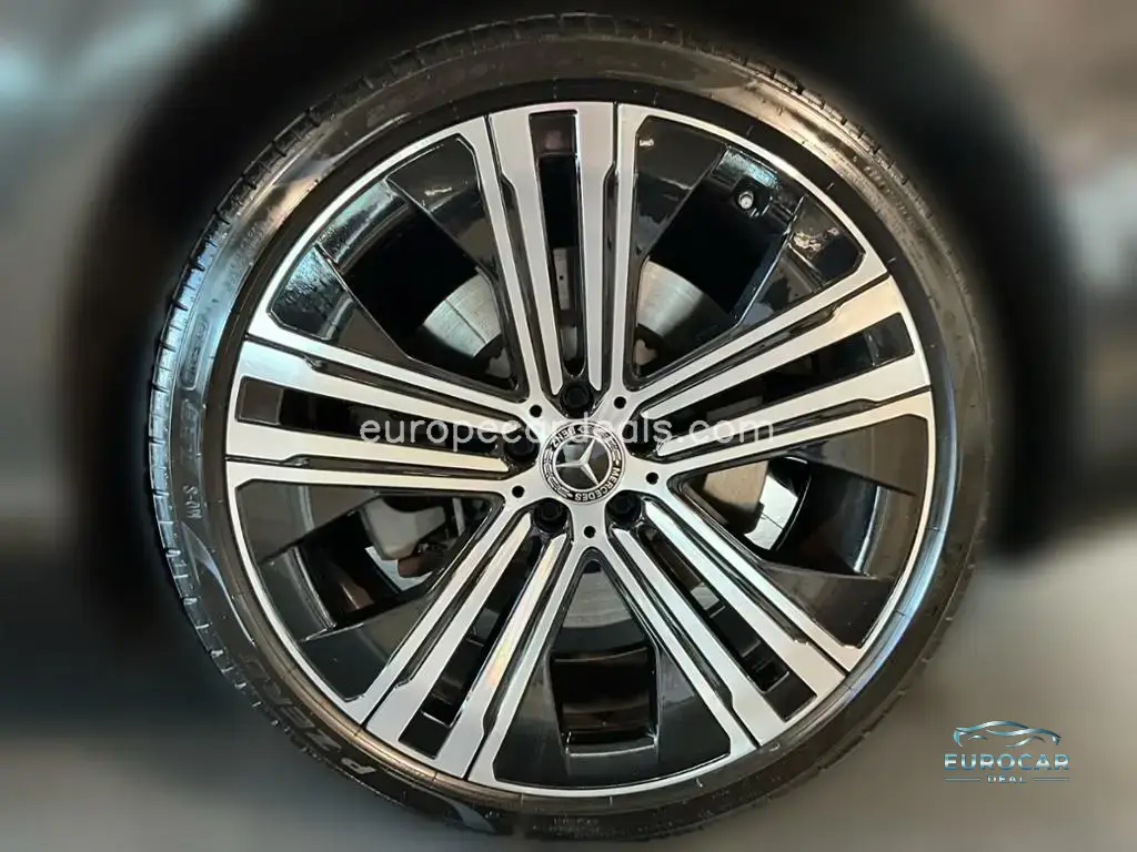 Mercedes-Benz EQS