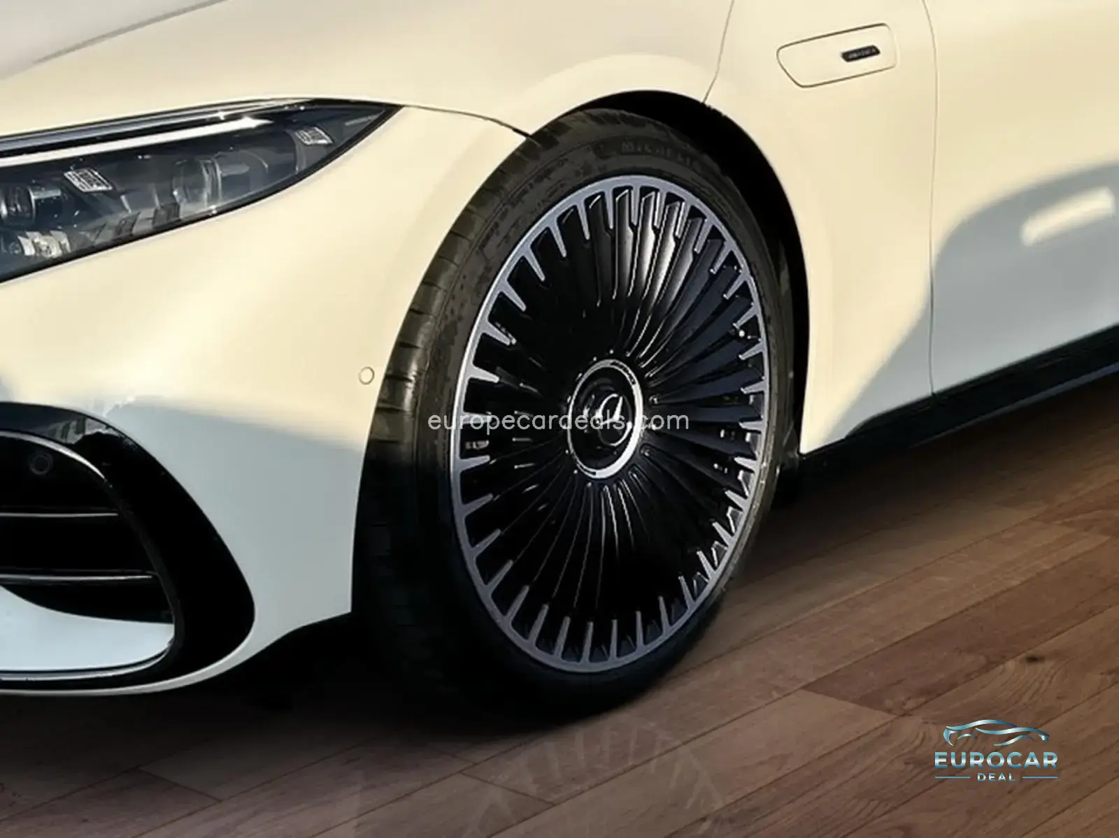Mercedes-Benz EQS