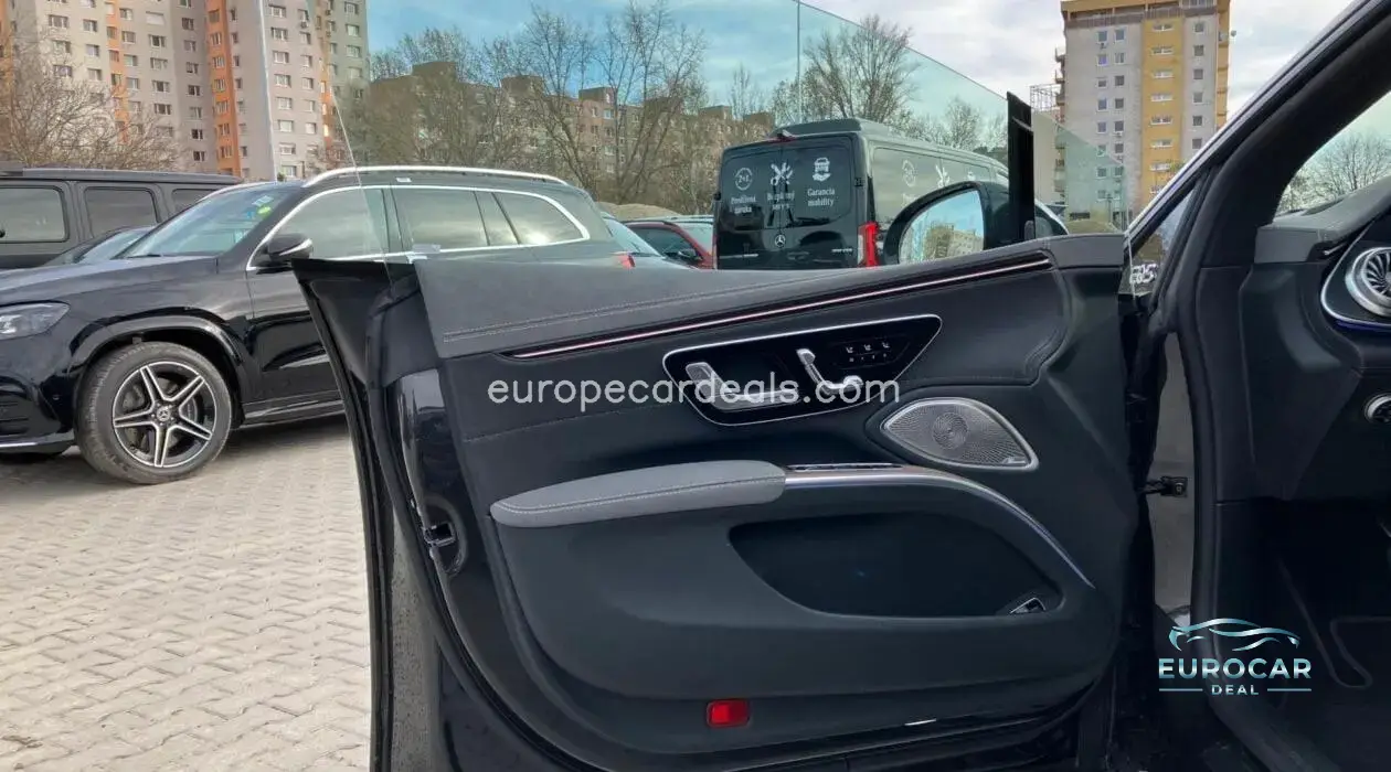 Mercedes-Benz EQS