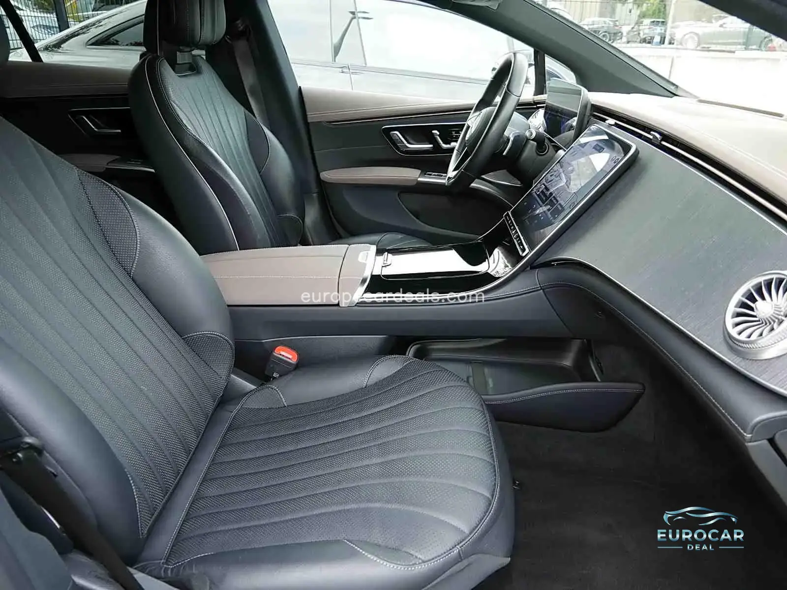 Mercedes-Benz EQS