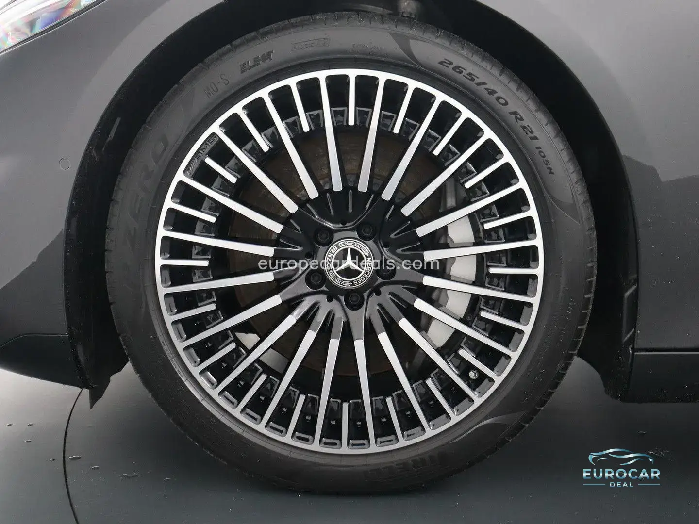 Mercedes-Benz EQS