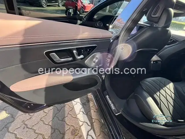 Mercedes-Benz EQS