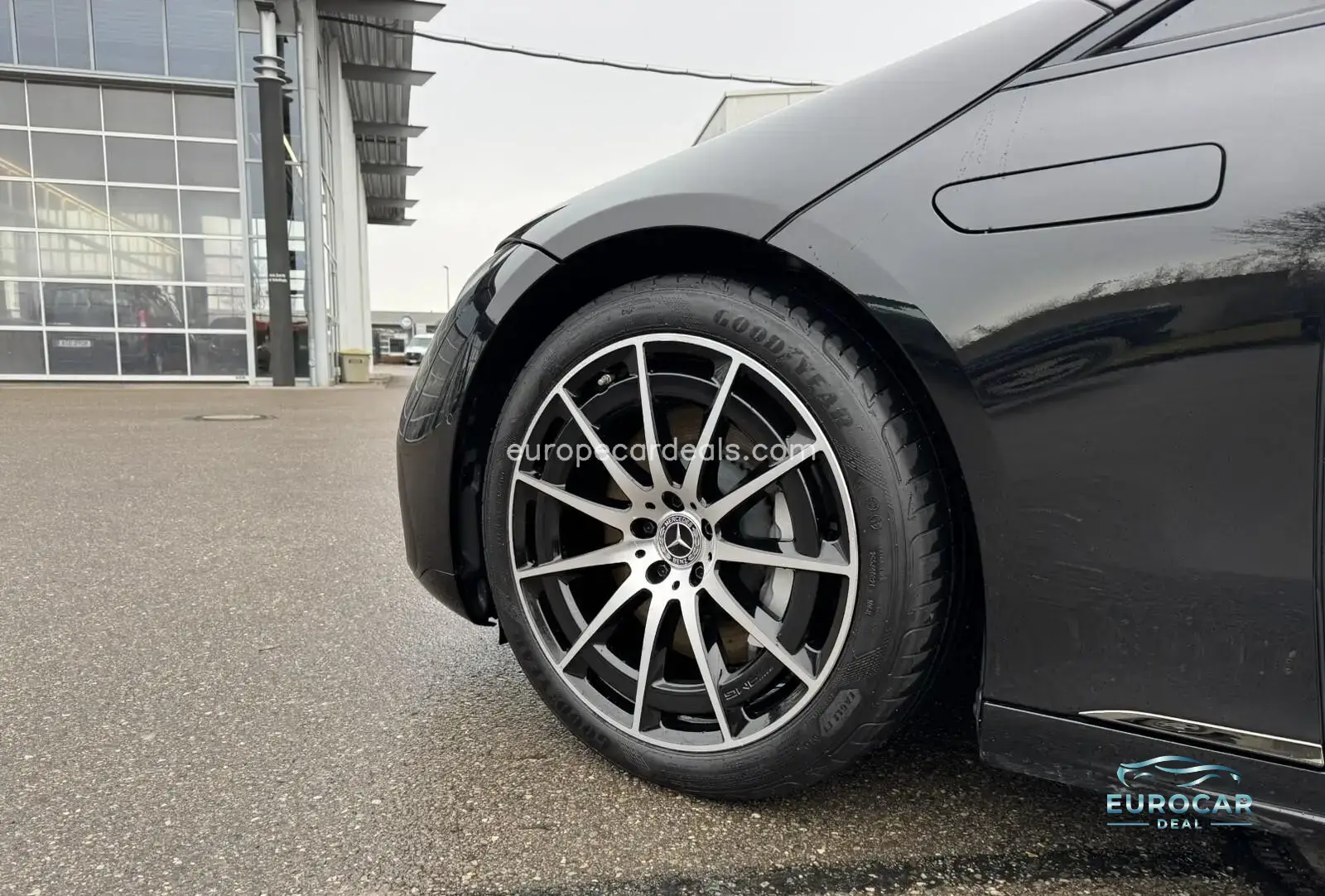 Mercedes-Benz EQS